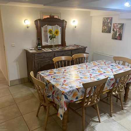 Peaceful 3 Bedroom 8 Person Ground Floor Apartment With Large Private Heated Pool La Digne-d'Amont Exteriör bild