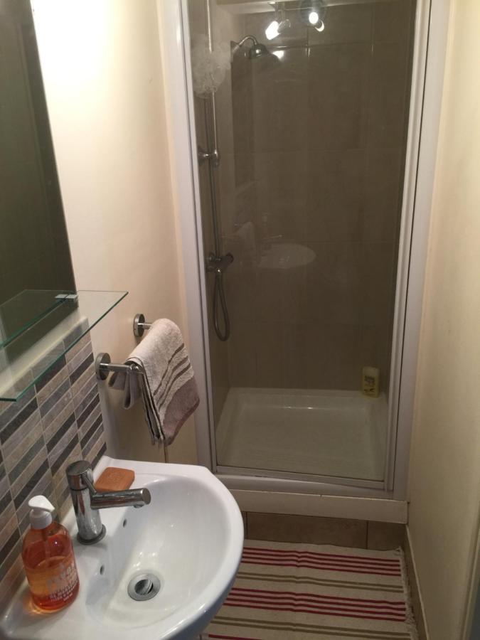 Peaceful 3 Bedroom 8 Person Ground Floor Apartment With Large Private Heated Pool La Digne-d'Amont Exteriör bild